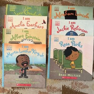 Scholastic 'I Am' Series Kids Books - Colorful Educational Set